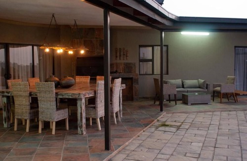 Polokwane House | Casa de la Presa 3