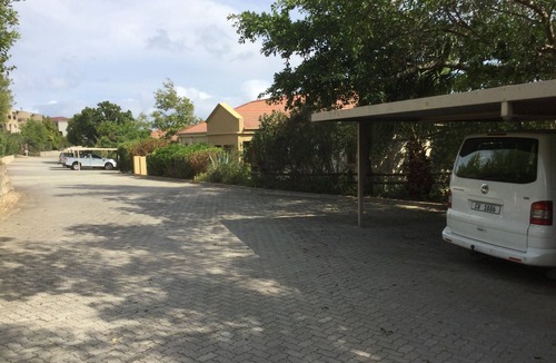 Plettenberg Bay Apartment | Castleton 19B Family friendly apartment, in a secure resort, in Plettenberg Bay