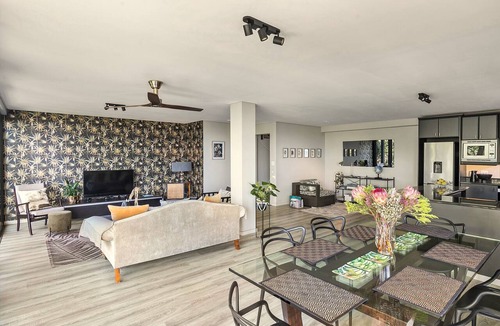 Green Point Apartment | Central Garden Oasis Superb Views