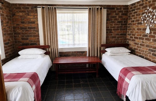 Umsobomvu Cabin | Chargo River Lodge