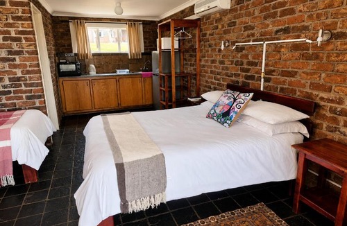 Umsobomvu Cabin | Chargo River Lodge
