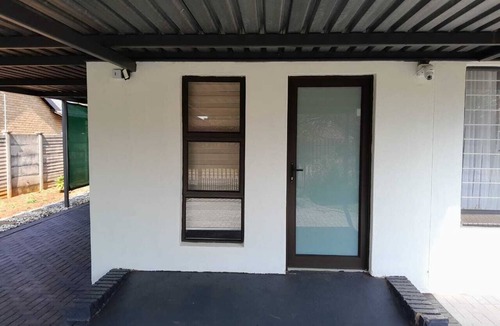 Pretoria Apartment | Charming 1-bedroom apartment in Pretoria North Doornpoort, perfect for your stay