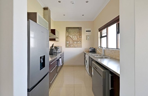 Green Point Apartment | Charming One Bed | Central Green Point | Stadium