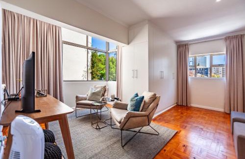 Three Anchor Bay Apartment | Chic and Conveniently located Studio Apartment