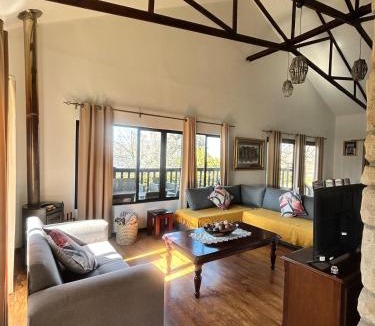 Clarens Villa | Clarens Shady Oak