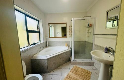 Sunset Beach Apartment | Clearwater view guest house