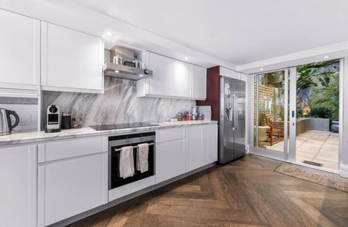 Clifton Apartment | Clifton Views - Oceanfront Home