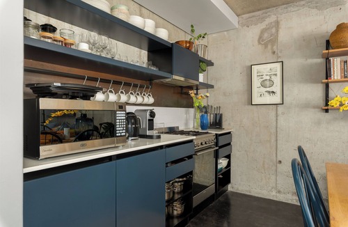 Bo'Kaap Apartment | Contemporary 2Bed Apartment | Table Mountain Views