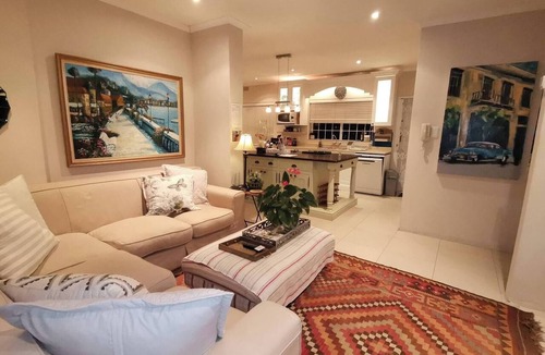 Lakeside House | Cornerhouse Family Retreat