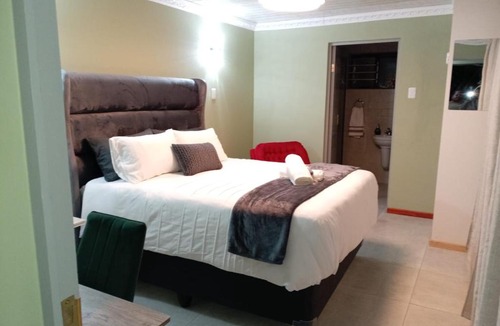 East London Bed & Breakfast | Coronation B&B
