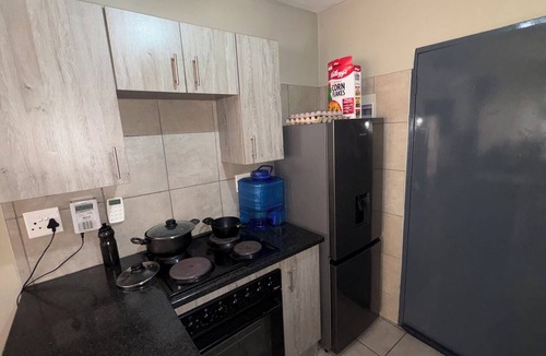 Pretoria Apartment | Cosy apartment, 10 minutes from the airport ! Family-friendly neighbourhood
