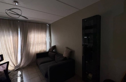 Pretoria Apartment | Cosy apartment, 10 minutes from the airport ! Family-friendly neighbourhood