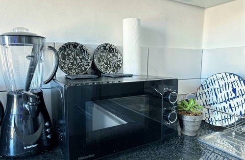 Greater Johannesburg Metropolitan Area Apartment | Cosy Home Away From Home Comfortable LuxApartment