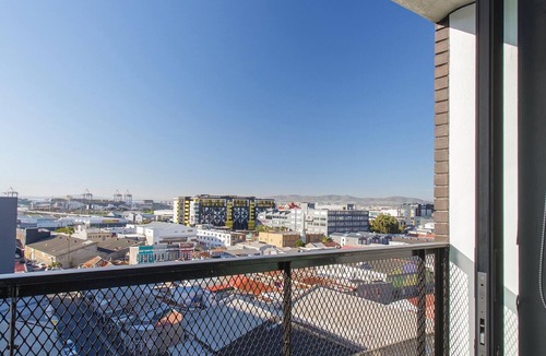 Cape Town City Centre Apartment | Cosy retreat in Woodstock