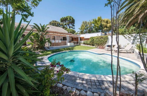 Plumstead House | Cottage Sauvignon by Interhome