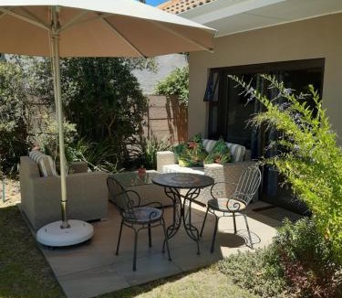 Somerset West Apartment | Cottage@Somerset