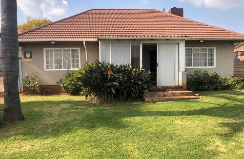 Kempton Park House | Cozy 2-Bedroom House Rentals in Kempton Park, South Africa