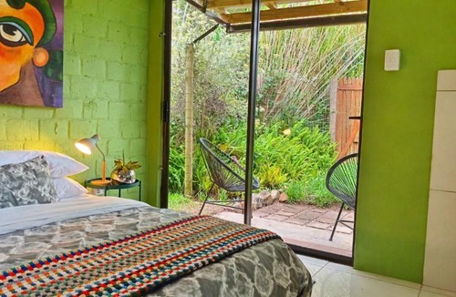 Storms River Ski Chalet | Cozy private Ferngrove cottage with garden views at Stormsriver