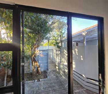 Lansdowne Apartment | Cozy Stay