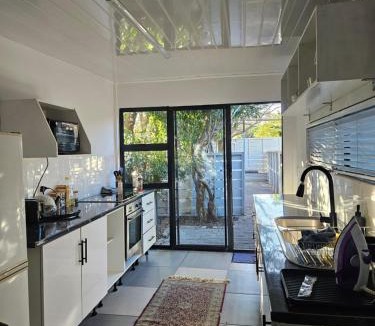 Lansdowne Apartment | Cozy Stay