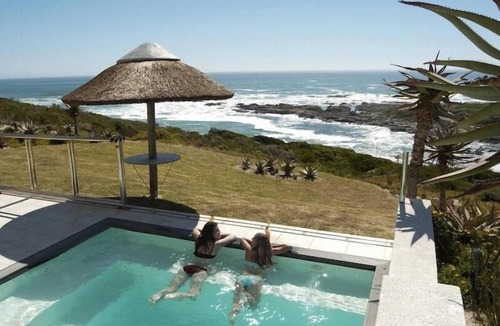 De Kelders House | Crayfish Lodge Sea & Country Guest House