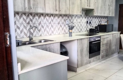 Berea Apartment | Crompton Guesthouse 786