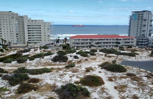 West Beach House | De Ocean Lane Guest House