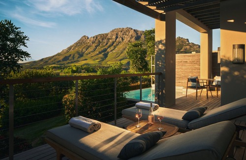 Cape Winelands Cabin | Delaire Graff Lodges & Spa