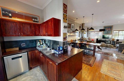 Onrus House | Delightful 4-bedroom house in Onrusrivier perfect for your getaway