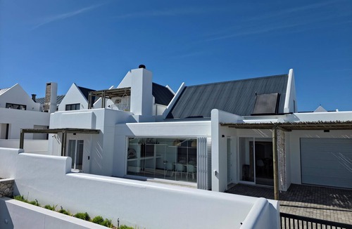 Paternoster Villa | Despacito Paternoster