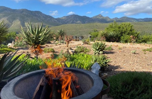 Uniondale Apartment | Die Beloofde Land Kangkara - Olive Farm and Guest Lodge