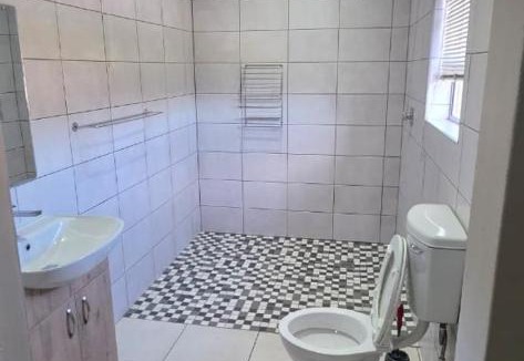Sutherland House | Die Steenkamp's Accommodation - Sweet Joy