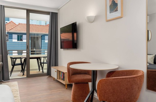 Cape Town Apartment | Dolce Vita | Modern Sea Point Gem