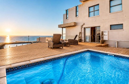 Herolds Bay Villa | Dolfyn Villas Herolds Bay