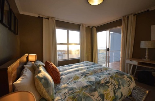 Big Bay Apartment | Dolphin Ridge 2BR with Ocean Views and WiFi