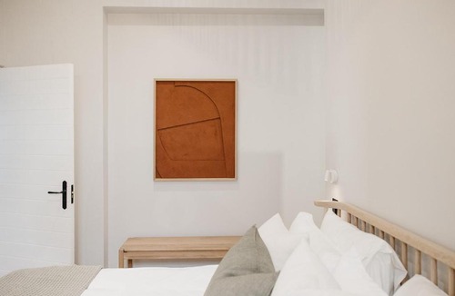 Paarl Apartment | Dorpshuis Apartment, Main Street, Paarl