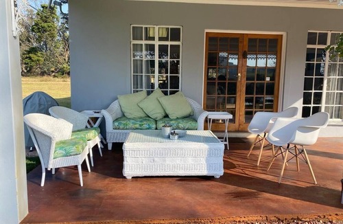 Greytown Cottage | Eagles Rest offers comfortable accommodation situated 9 km outside Greytown