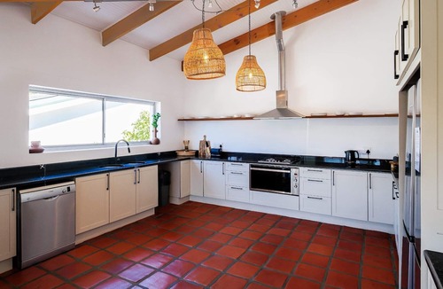 Hout Bay Villa | Eco Villa w Garden and Sauna Mountain View Villa