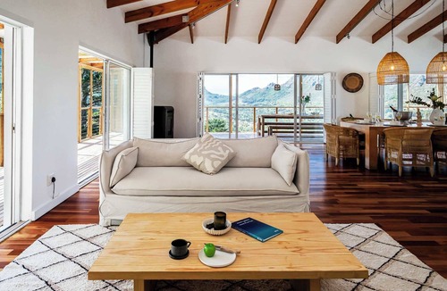 Hout Bay Villa | Eco Villa w Garden and Sauna Mountain View Villa