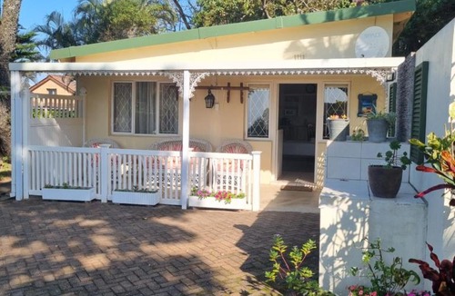 Port Edward House | Eight Palms
