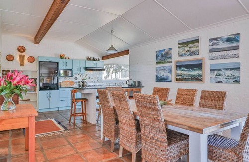 Onrus House | Elaine's Villa | Onrus Ocean View | Sleeps 12 | Pet Friendly