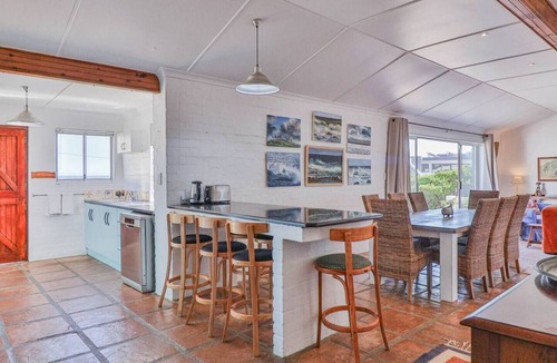 Onrus House | Elaine's Villa | Onrus Ocean View | Sleeps 12 | Pet Friendly