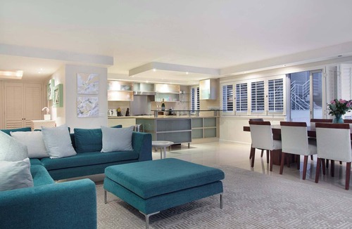 Clifton Apartment | Elegant Apt, Pool, Endless Views - Clifton Views