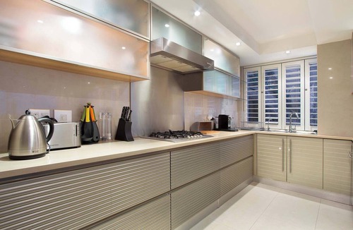 Clifton Apartment | Elegant Apt, Pool, Endless Views - Clifton Views
