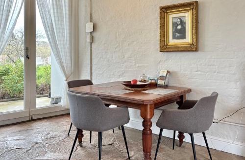 Grabouw Apartment | Elgin Views with Hot Tub