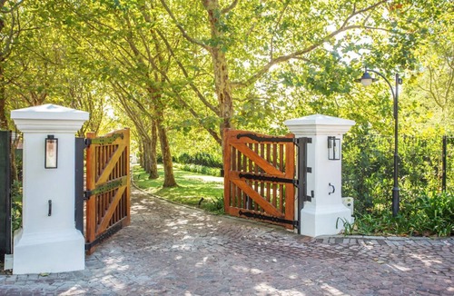 Constantia House | Exclusive 5-Star Private Country House Estate in Constantia, Cape Town