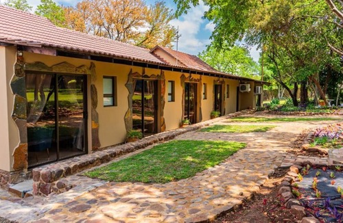 Pretoria House | Exclusive Lodge Retreat in Hartbeespoort, Elegant and Comfortable Stay