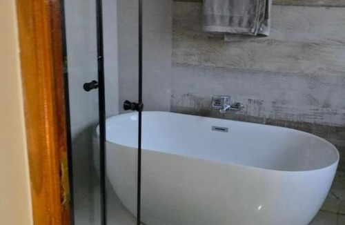 Faerie Glen House | Executive Suites