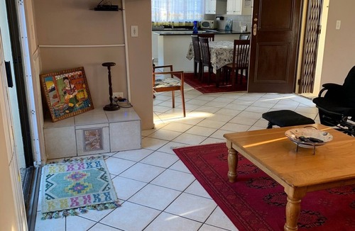 Bloubergstrand House | Family Vacation Home and company employee accommodations in Capetown