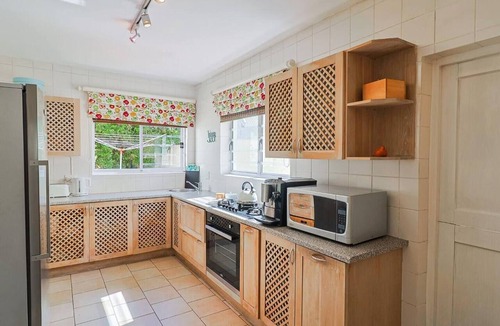 Voelklip Apartment | Family Villa | Sea Views | Steps to Grotto Beach